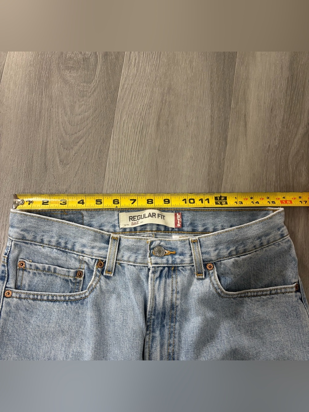 Levi's Vintage 2004 505 Regular Fit Light Wash Men’s Denim Jeans W33 L30 - Picture 11 of 13